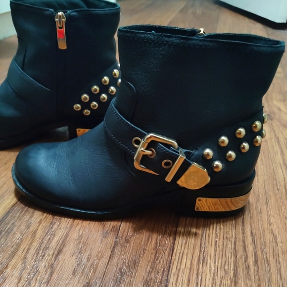 Vince Camuto Womens Size 7 Black and Gold Leather studded boots - Picture 1 of 7